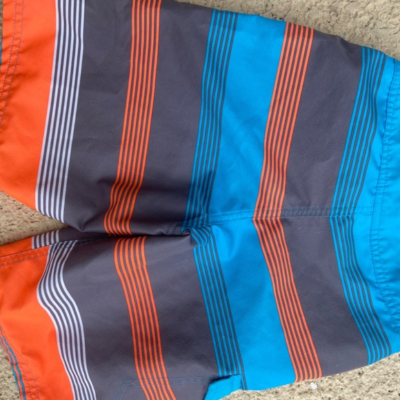 Nike board shorts - Picture 2 of 4